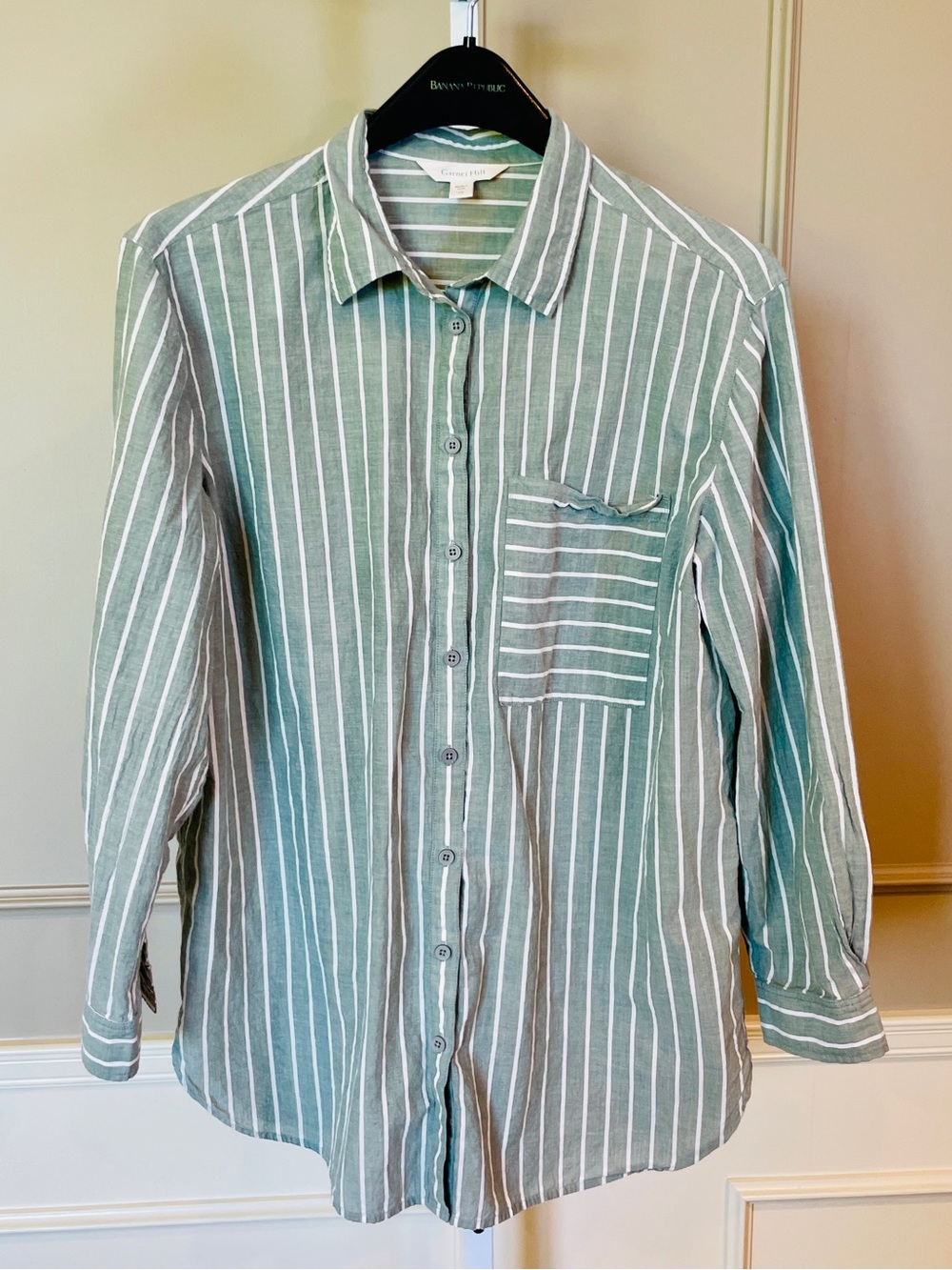 Garnet Hill Women's 12 Blouse Button Down Shirt Organic Cotton Sage Green Stripe